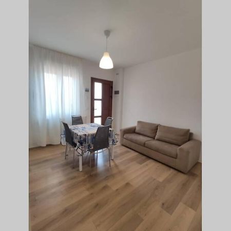 Апартаменти Delta D Piazza Marina- 50 Mt Dal Mare - Immobil Relax Лідо-ді-Єзоло Екстер'єр фото