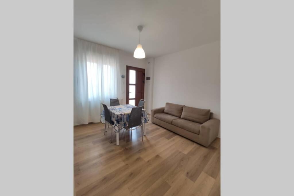 Апартаменти Delta D Piazza Marina- 50 Mt Dal Mare - Immobil Relax Лідо-ді-Єзоло Екстер'єр фото